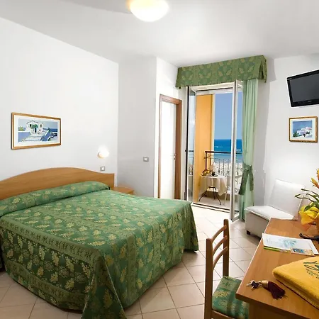 Belvedere Szálloda 3*